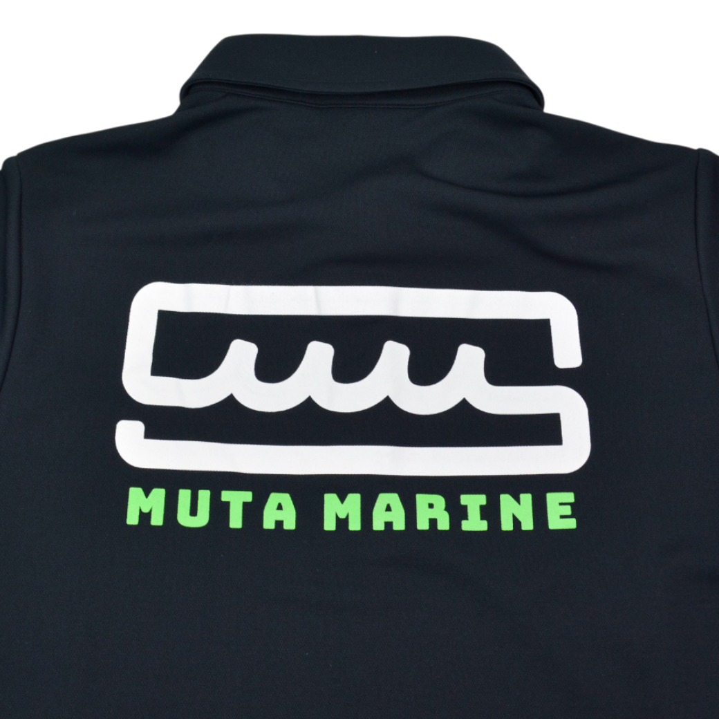 【muta】ボックスロゴ　ポロシャツ ブラックレディース XS（MMAX-446325-NV）