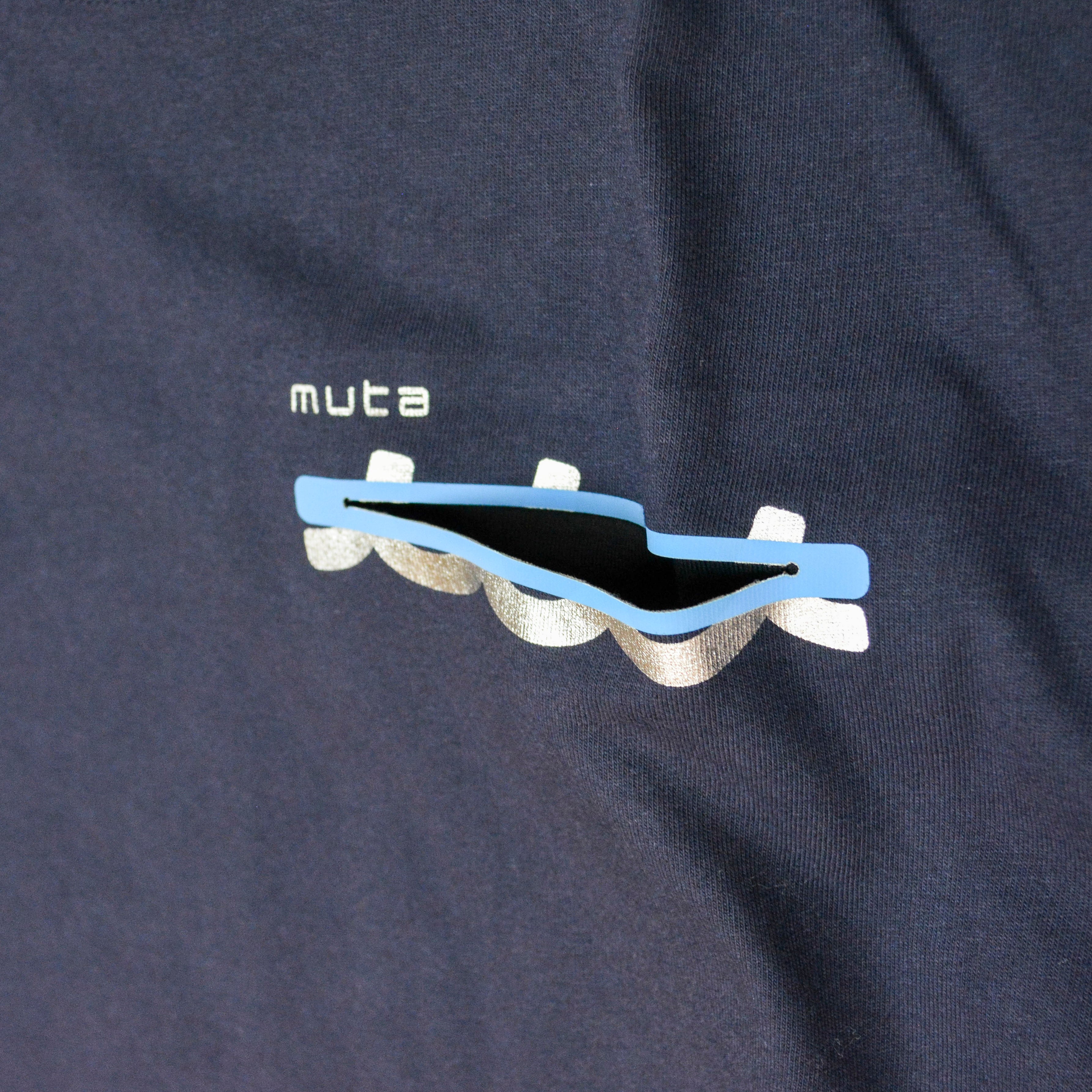 【muta】ACANTHUS x muta MARINE Trimming Pocket Tee ネイビー XL（MUT-MMAC434154)