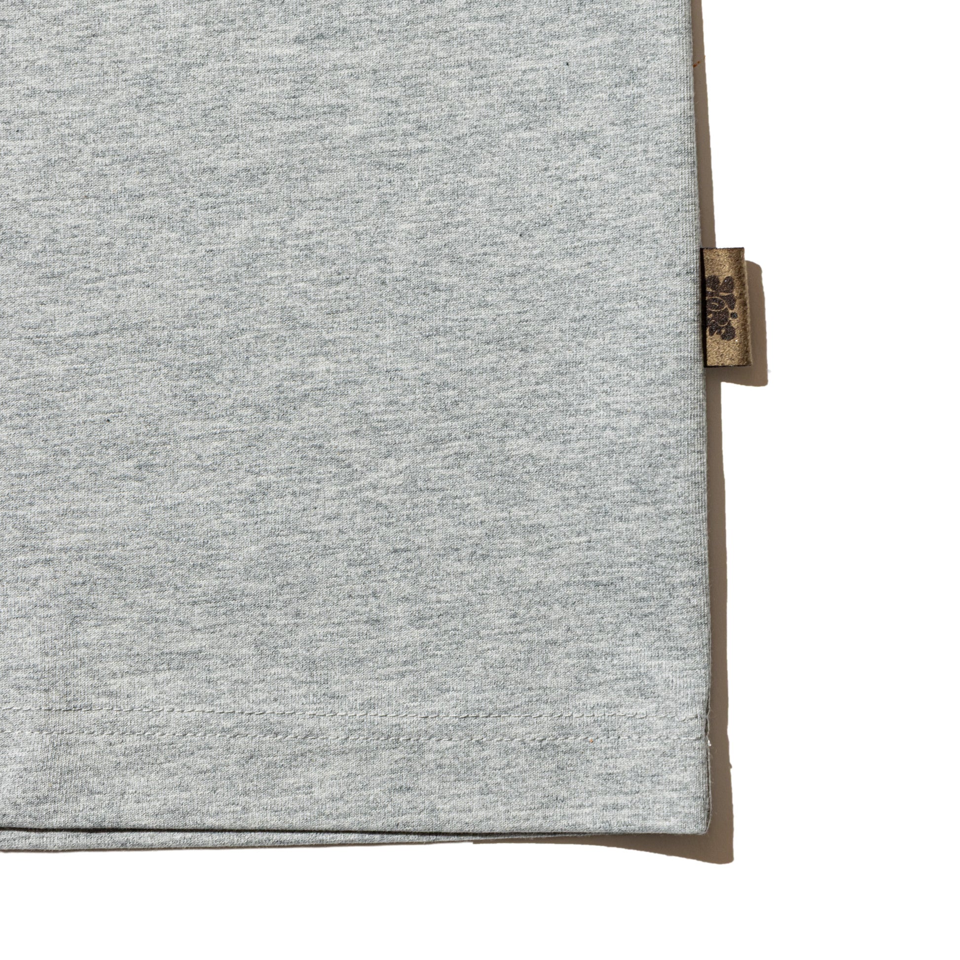 【YORF】グラフィックロゴ モックネック GRAY（ZZYRF-1086130303）