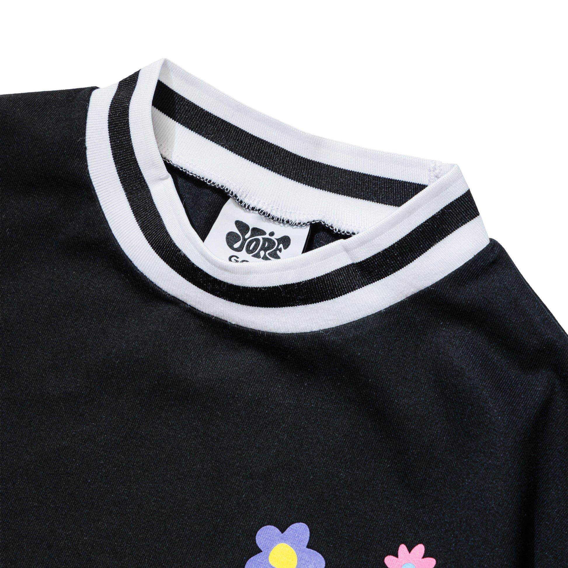 【YORF】スマイルフラワーモックネック WOMAN BLACK（ZZYRF-1086130306）